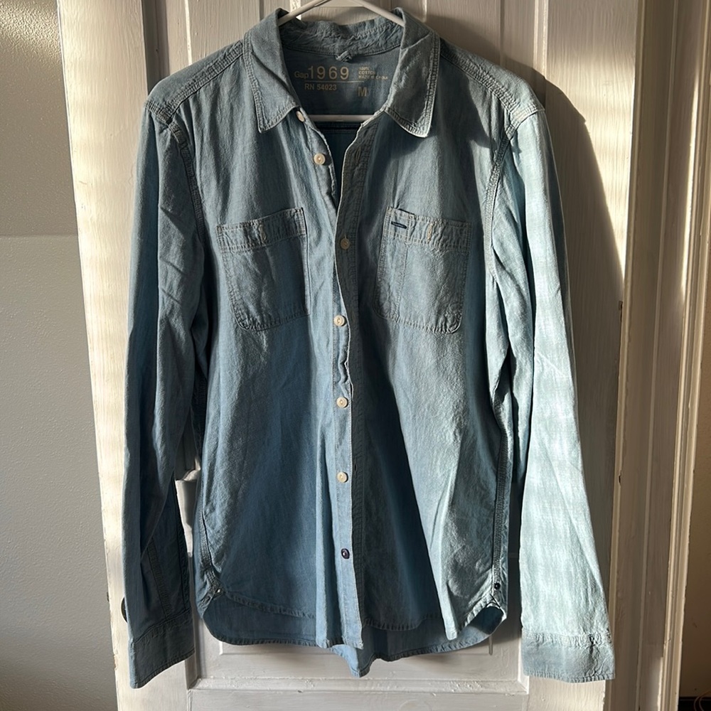 Gap denim button up